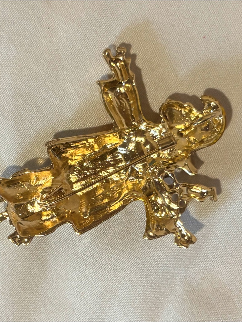 Scarecrow Gold-Tone Orange Enamel Lapel Pin/Brooch - nwot - Picture 2 of 2